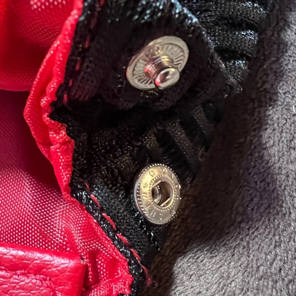 NWT NC State Wolfpack collegiate small purse by Alan Stuart - Picture 10 of 12